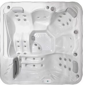 Pluto Family – Friendly Hot Tub